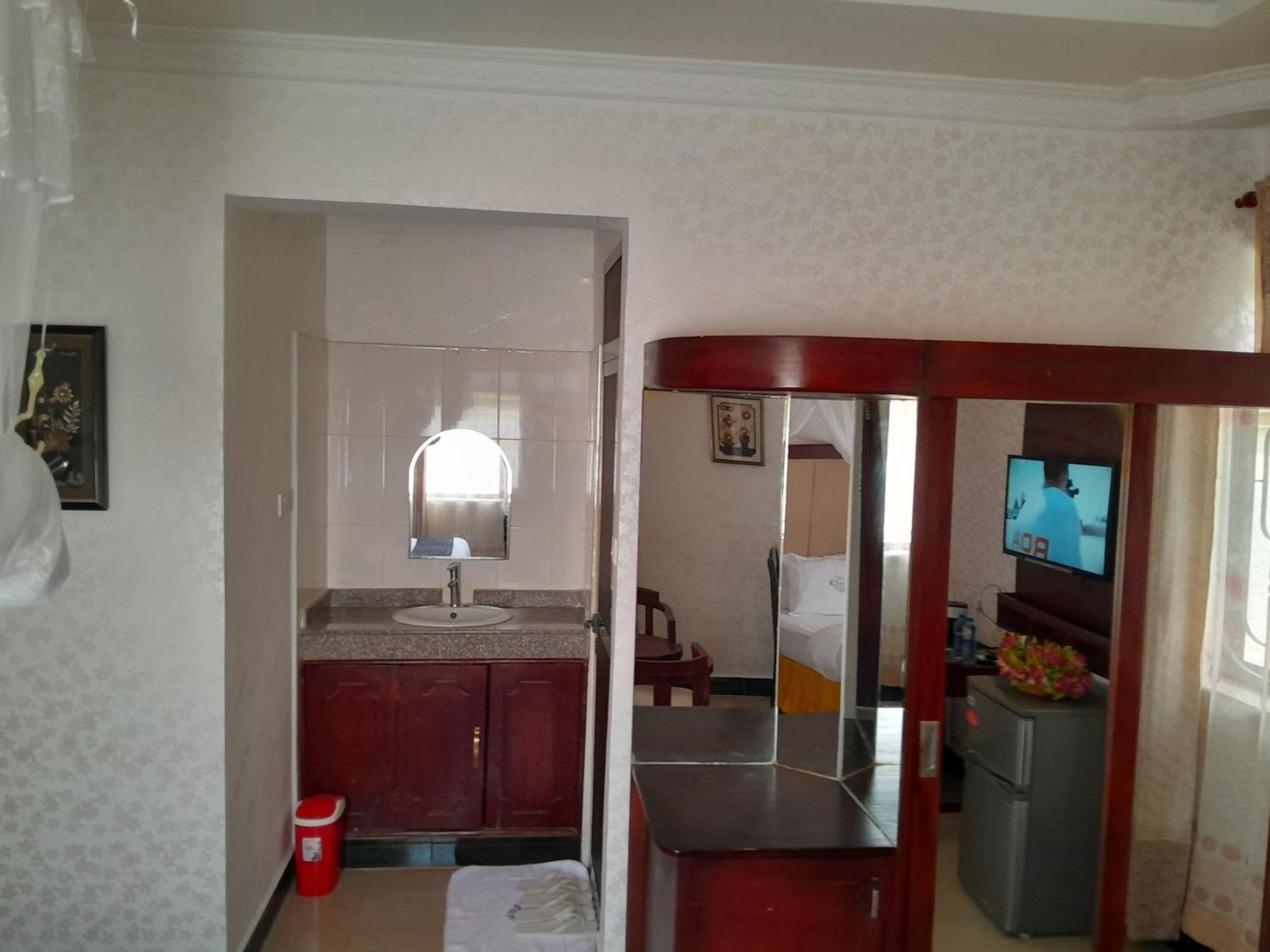 Morogoro Kibo Peak Palace Hotel מראה חיצוני תמונה