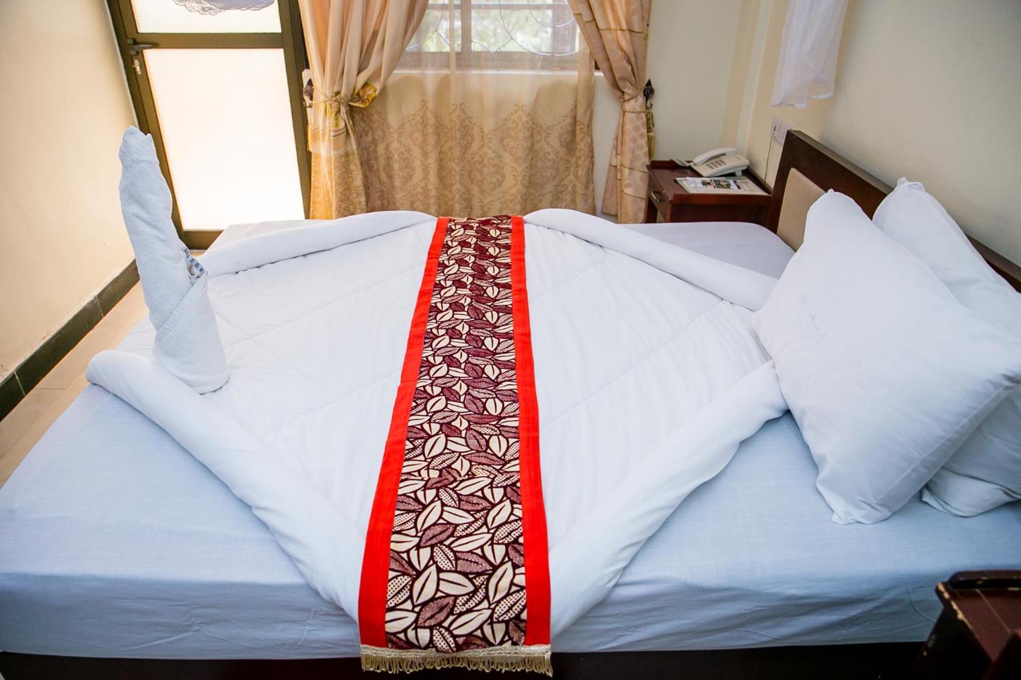 Morogoro Kibo Peak Palace Hotel מראה חיצוני תמונה